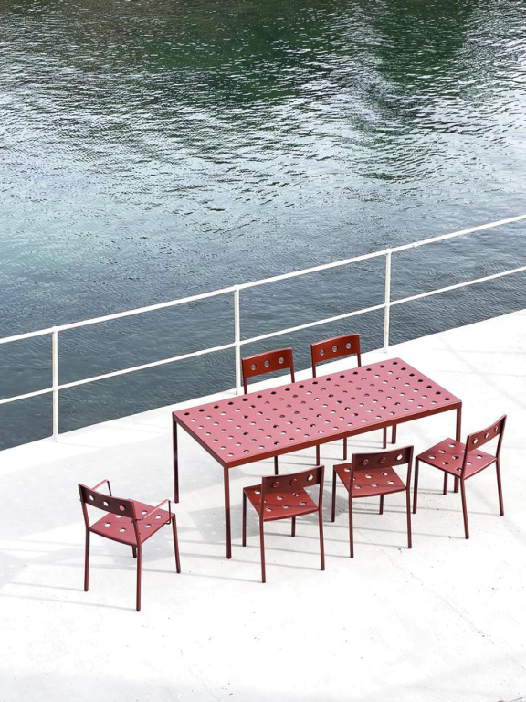Hay Balcony tuintafel 190x87 iron red