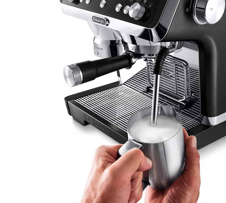 Machine expresso DELONGHI Specialista 2.0 Prestigio Noir Mat EC9355.BM