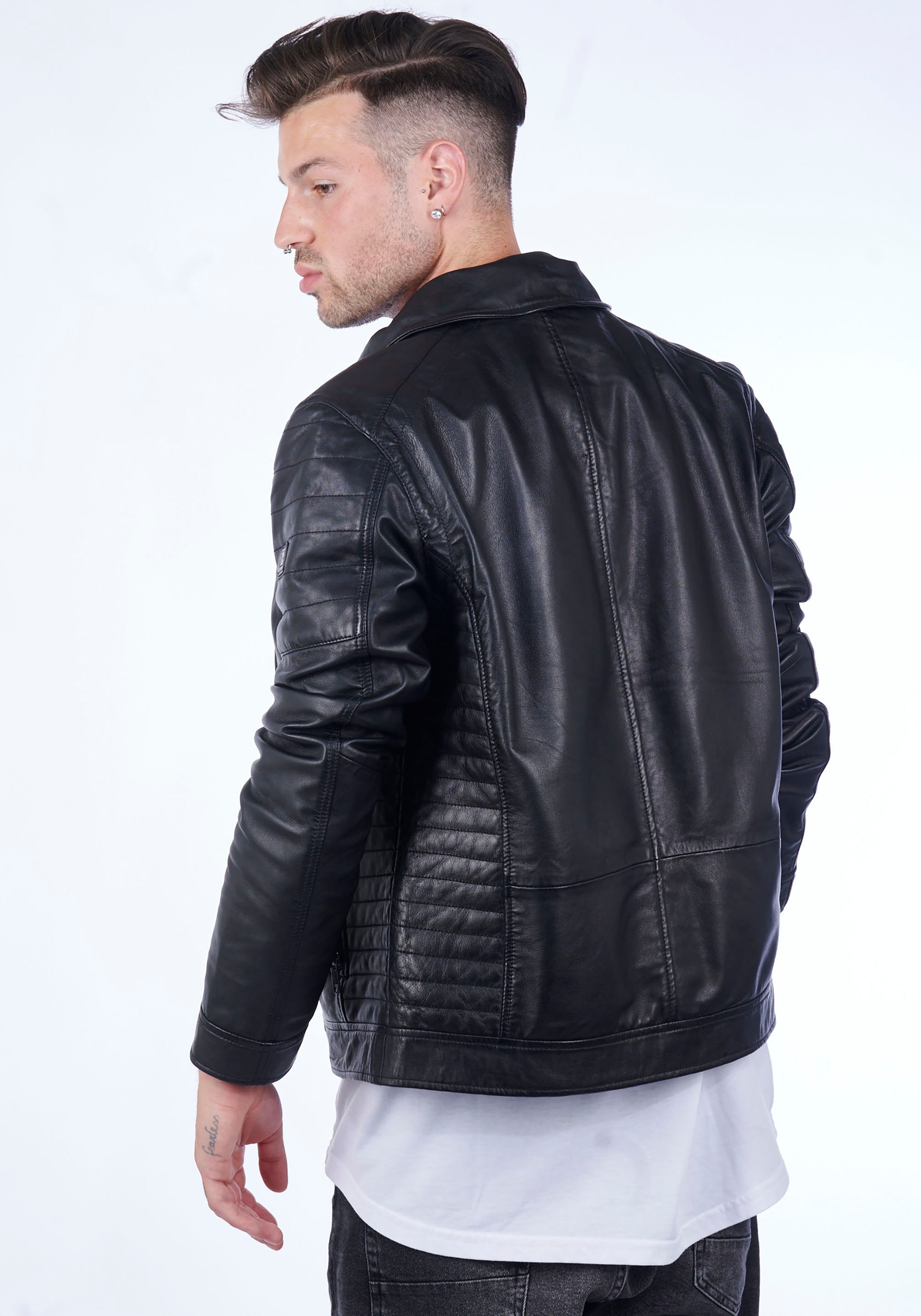 Bruno Banani Lederjacke »William« aus Lammnappaleder,  mit Reissverschlusstaschen,  schmal geschnitten