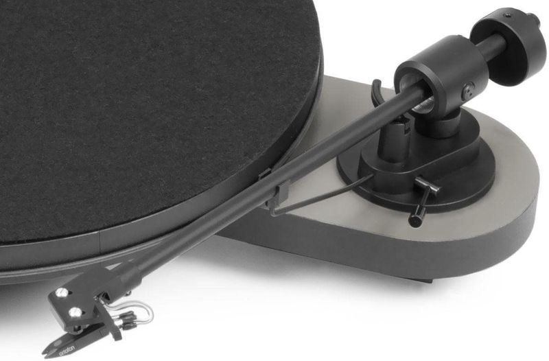Pro-Ject - Elemental USB - Platenspeler - Zwart - Kunststeen