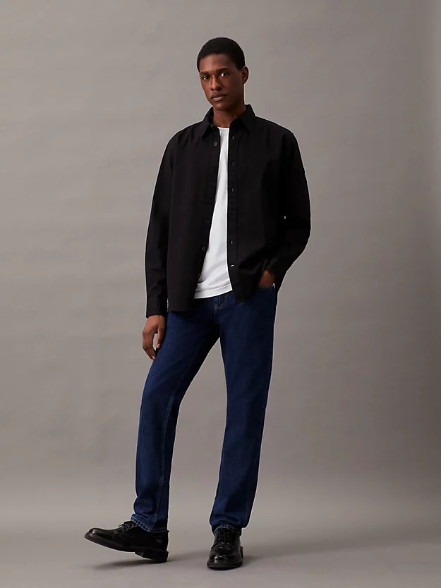 Camisa de sarja de algodão com modelagem relaxada