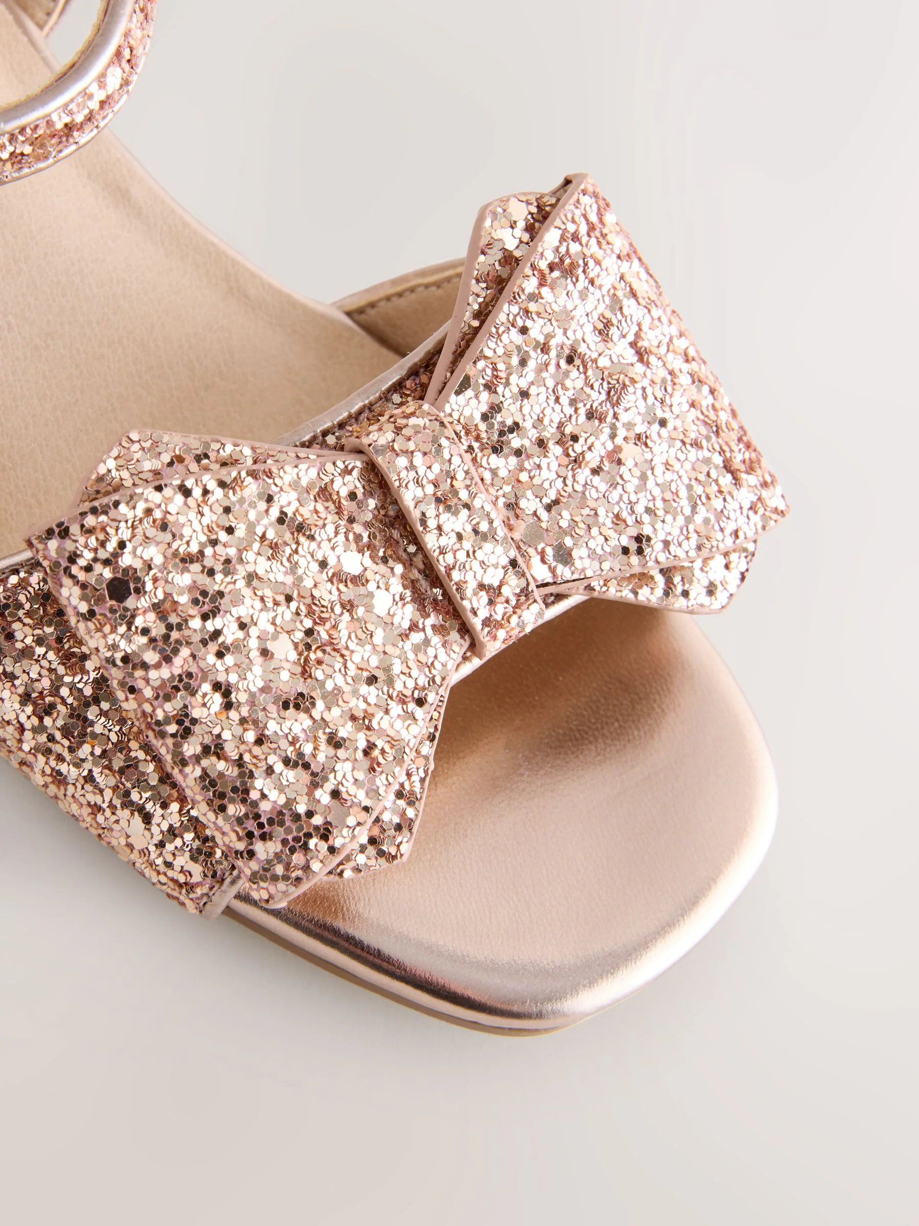 Rozegouden met glitters -