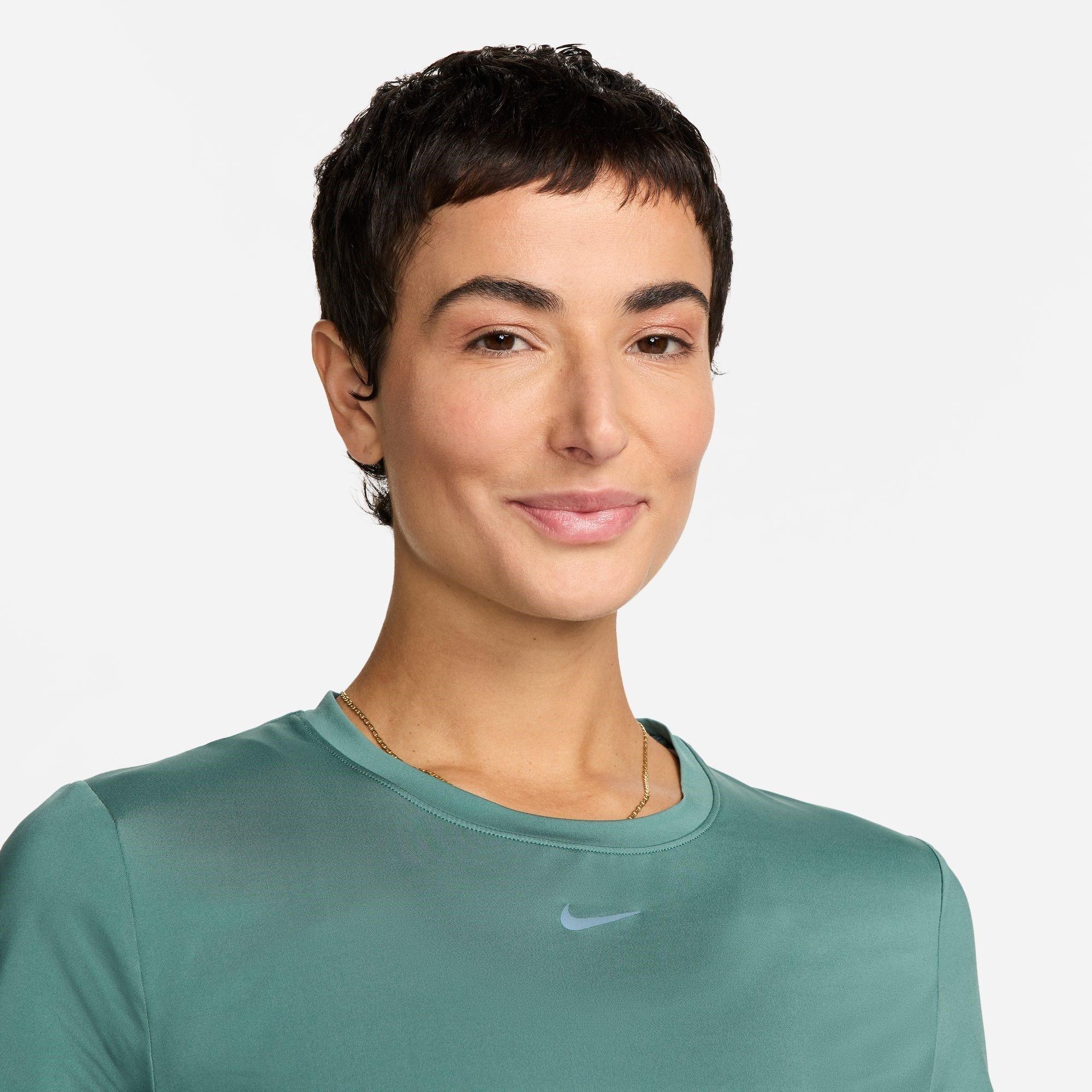 Nike Dri FIT One Womens Standard Fit Short Sleeve Top