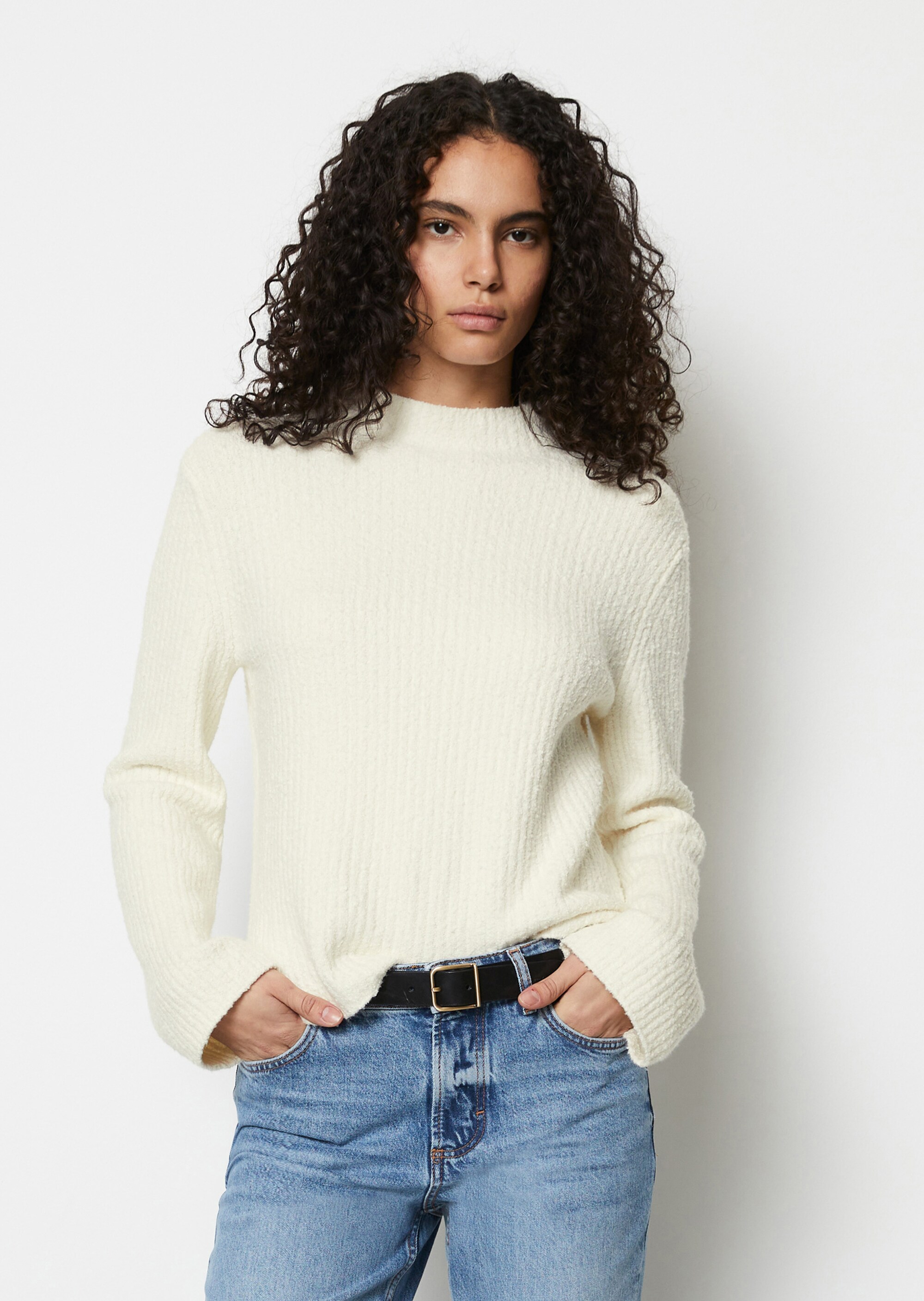 Strickpullover regularaus softem Bouclègarn