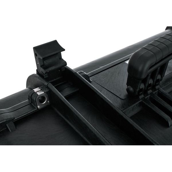 Explorer Cases 5823.B Black