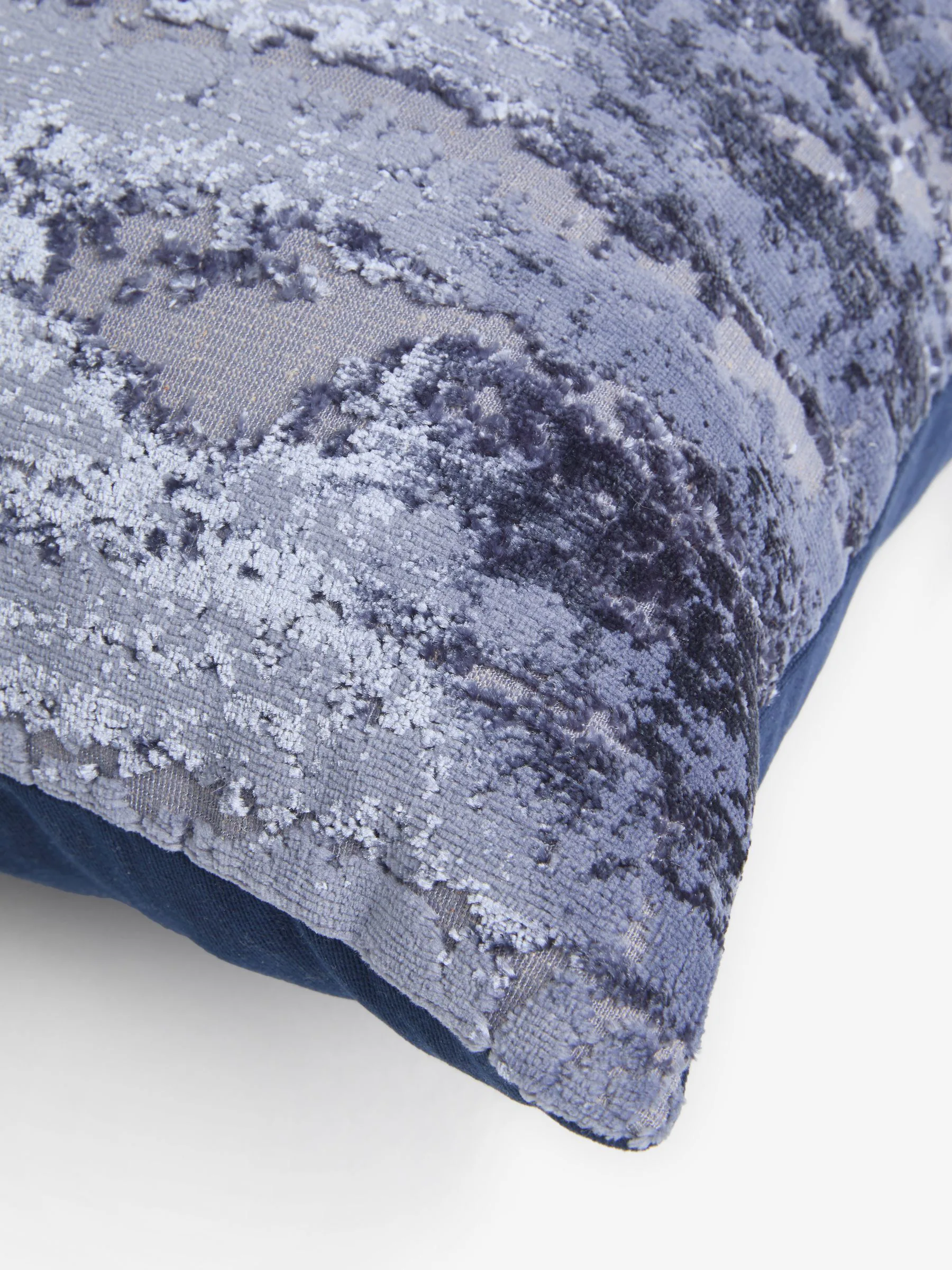 Collection Luxe Fem Chic Velvet Abstract Cushion