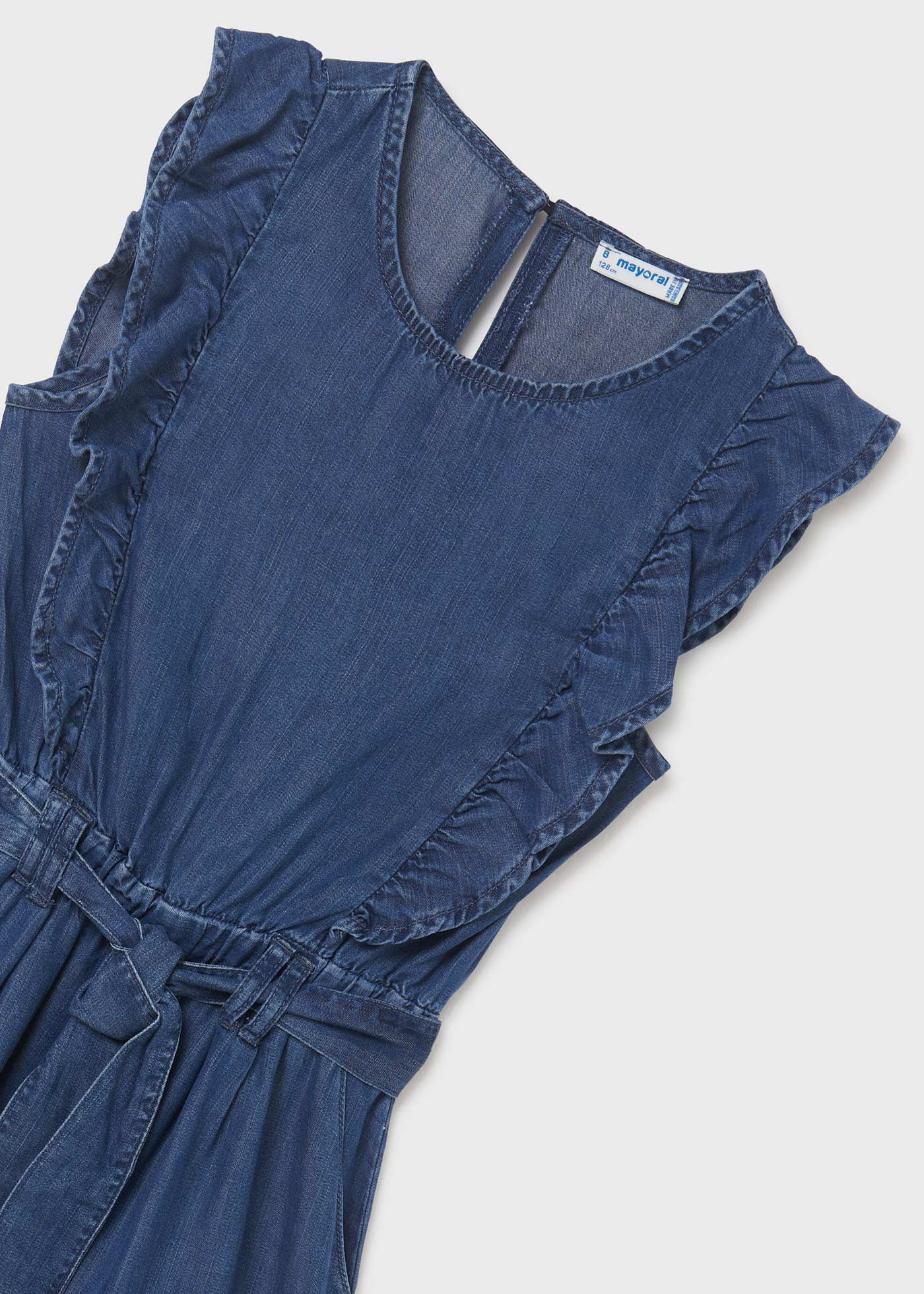 Macacão jeans infantil com babados em TENCEL™ Lyocell