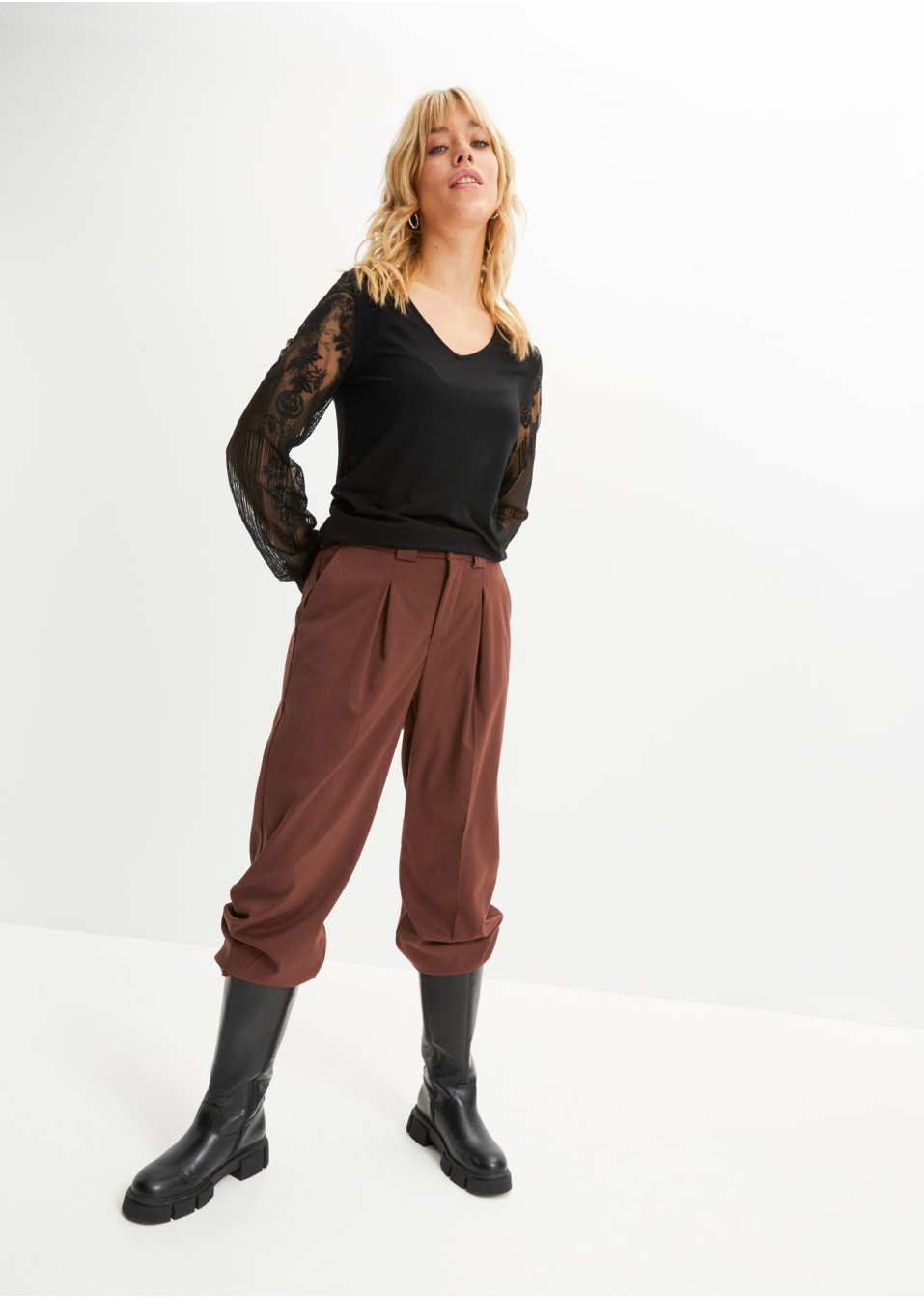 T-shirt manches longues avec manches en dentelle