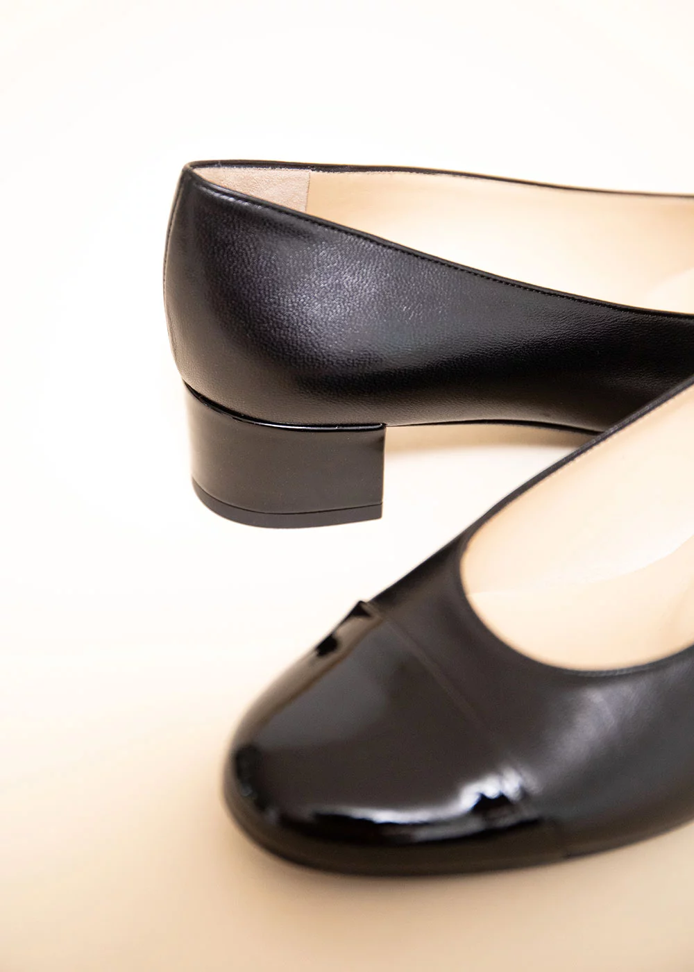 ESCARPIN LAURIER NAPPA ET VERNIS  NOIR