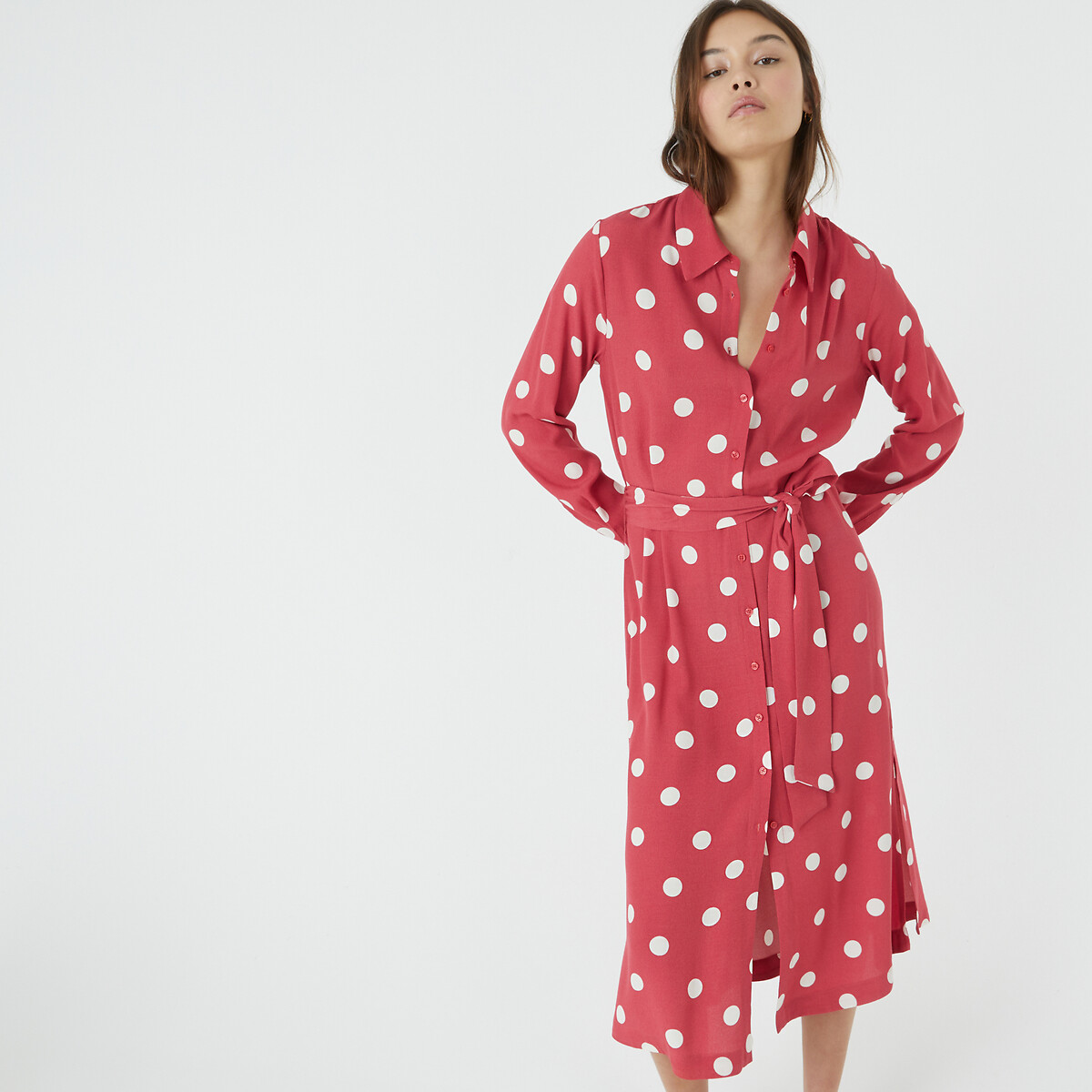 LA REDOUTE COLLECTIONS<br>Vestido camisa de bolinhas, comprimento midi