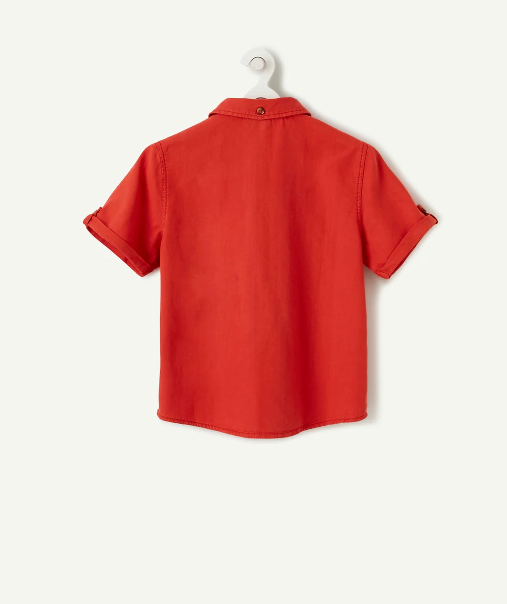 LA CHEMISE ROUGE MANCHES COURTES AVEC POCHE
