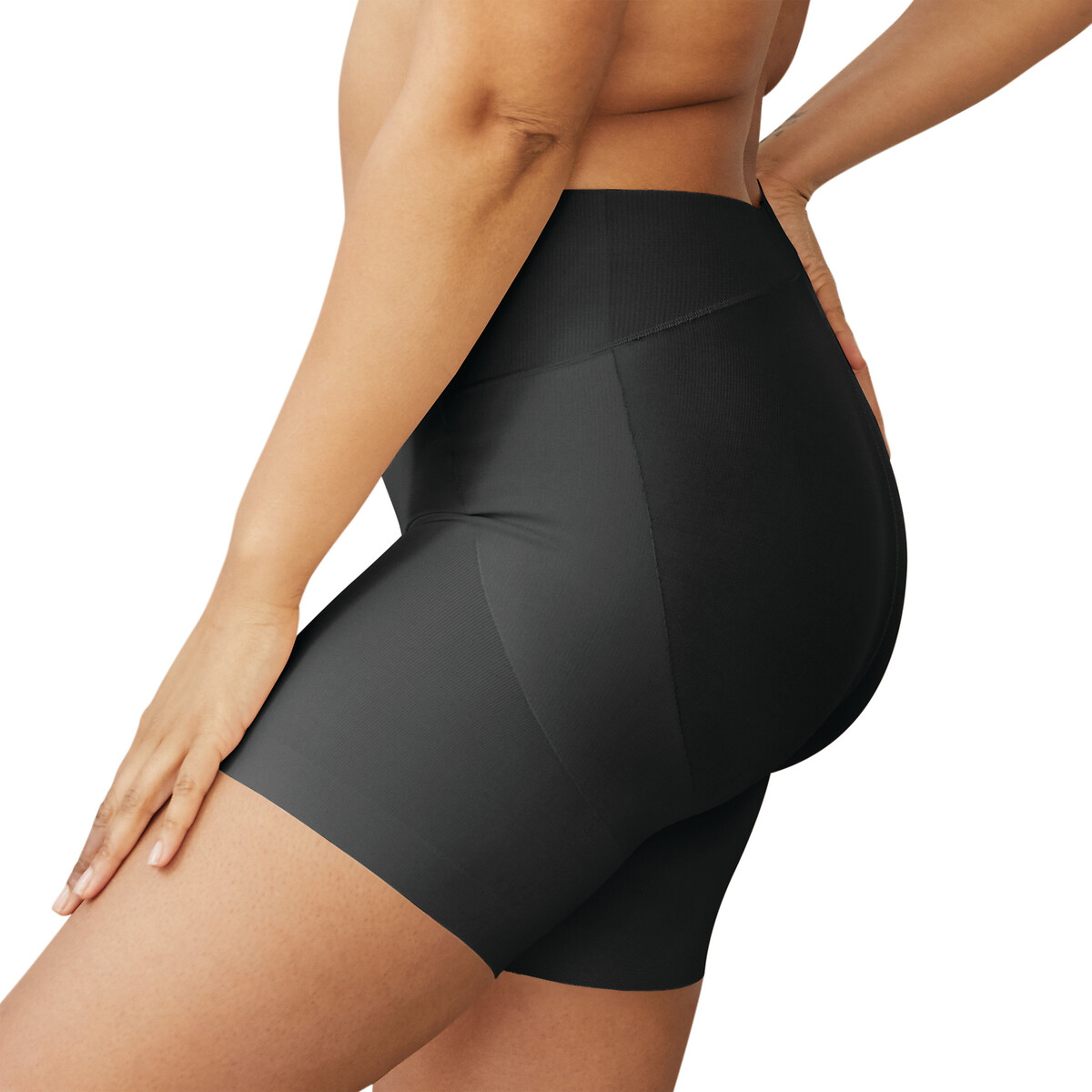 MAIDENFORM<br>Calcinha modeladora estilo hipster, com suporte firme
