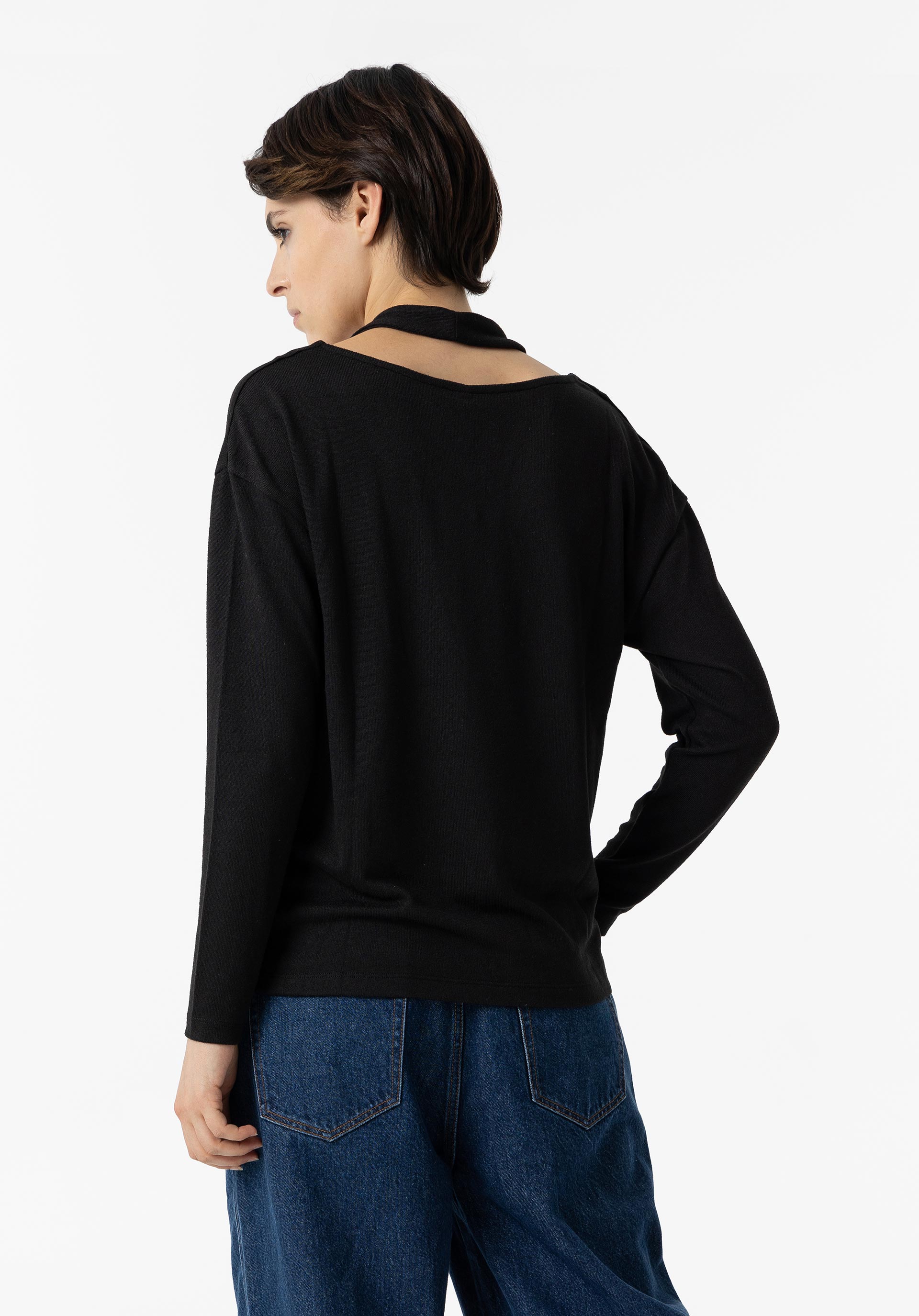 T-shirt Cut Out