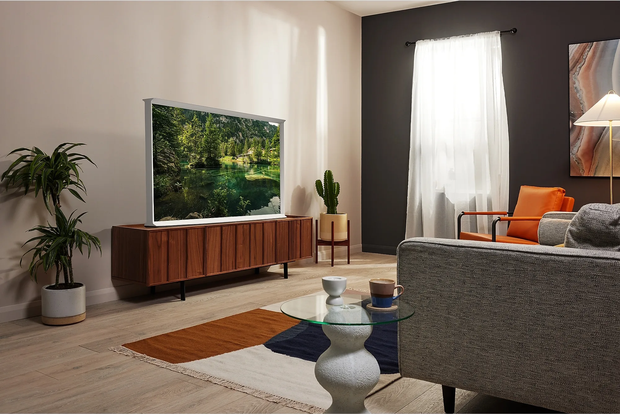Samsung The Serif 2024 TQ65LS01D Blanc Lifestyle TV