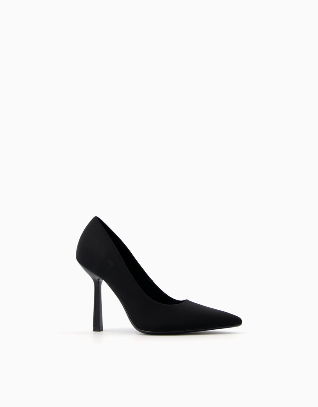 Sapatos de salto alto