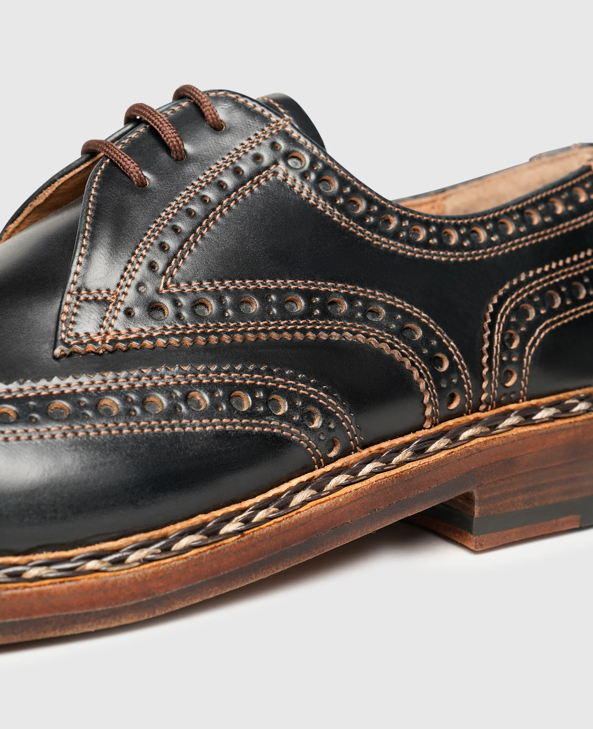 Buda Full-Brogue C