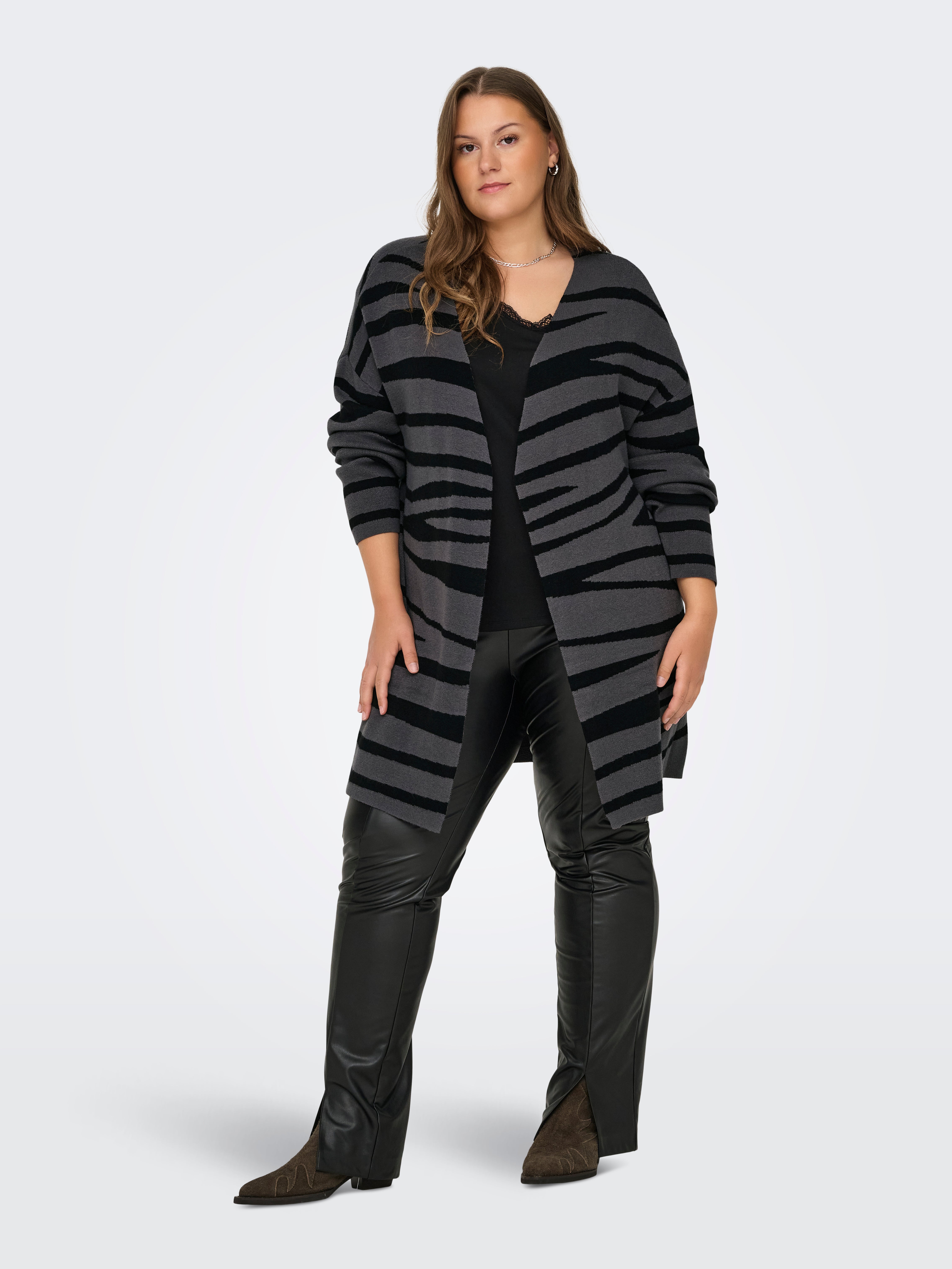 CARFRIDA Strickjacke Magnet