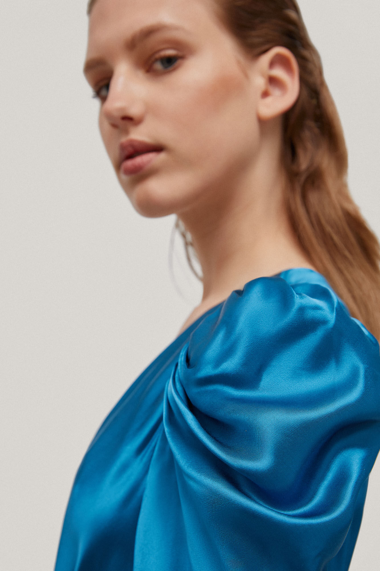 Vestido com nó de cetim - Turquesa