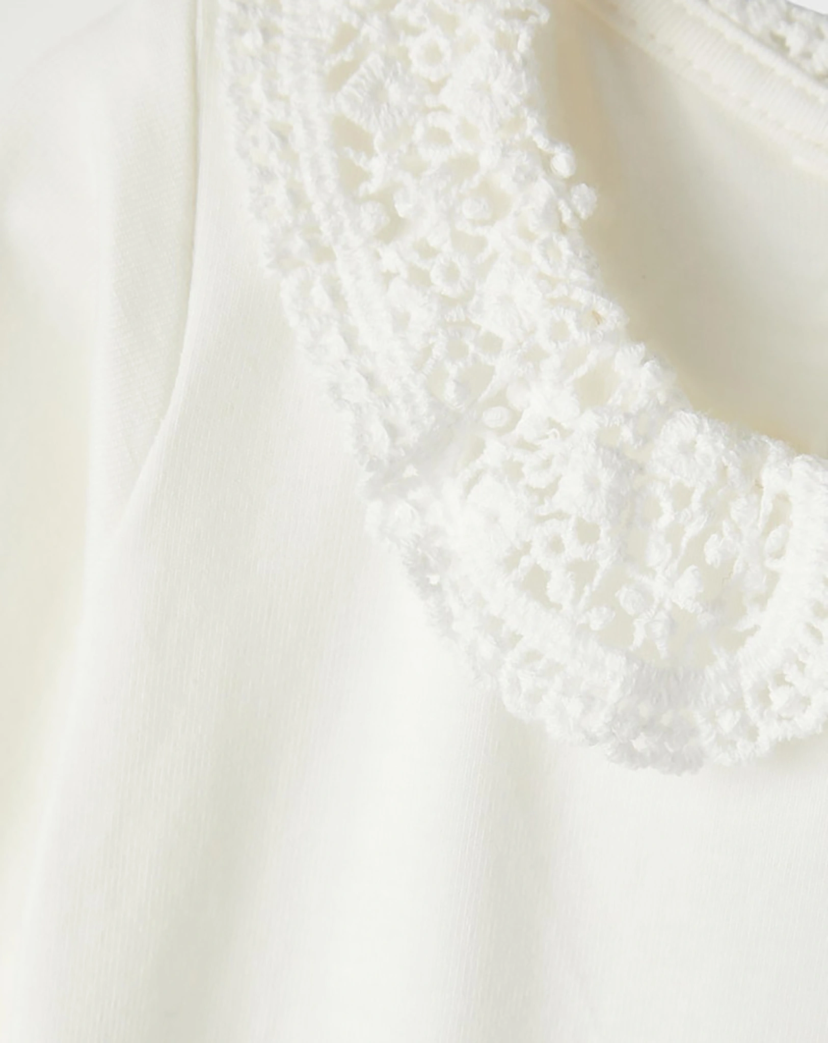 Langarmbody NBFTYLLA mit Kragen in white alyssum