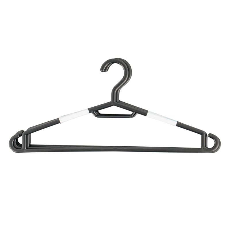 Lot de 5 cintres en plastique noir