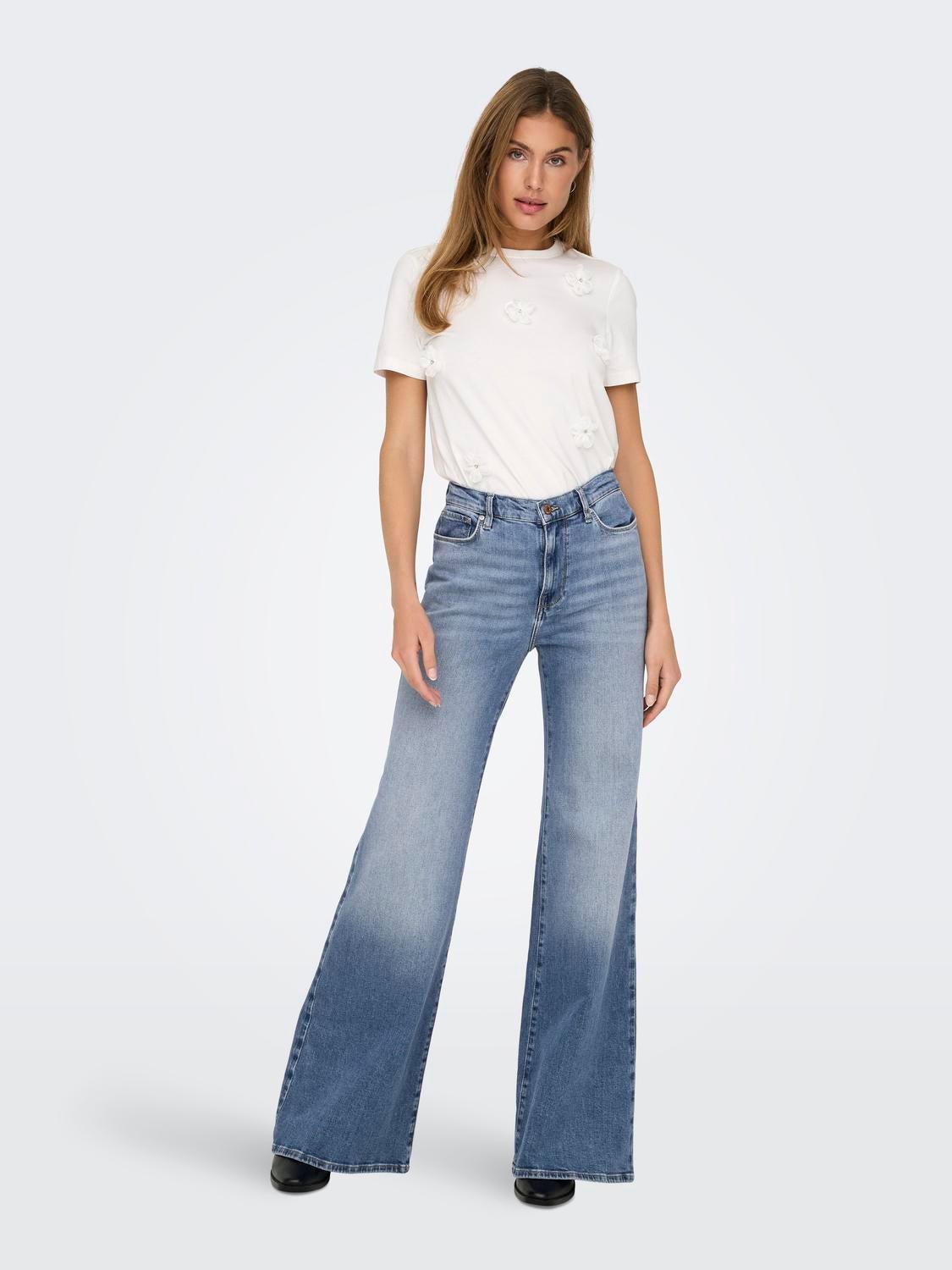 ONLPATRICIA Hohe Taille Ausgestellt Jeans Medium Blue Denim