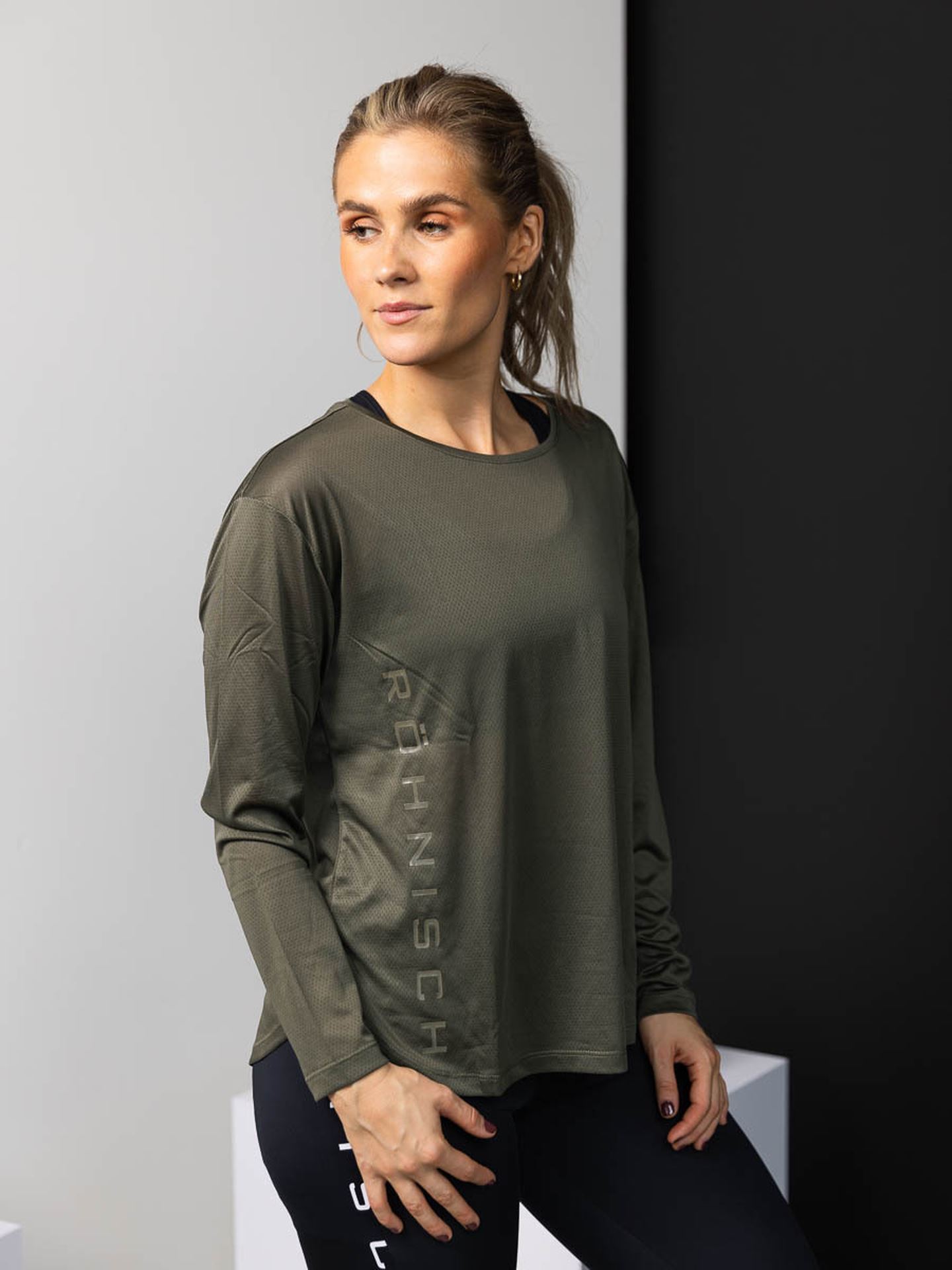 Ivy Loose Long Sleeve
