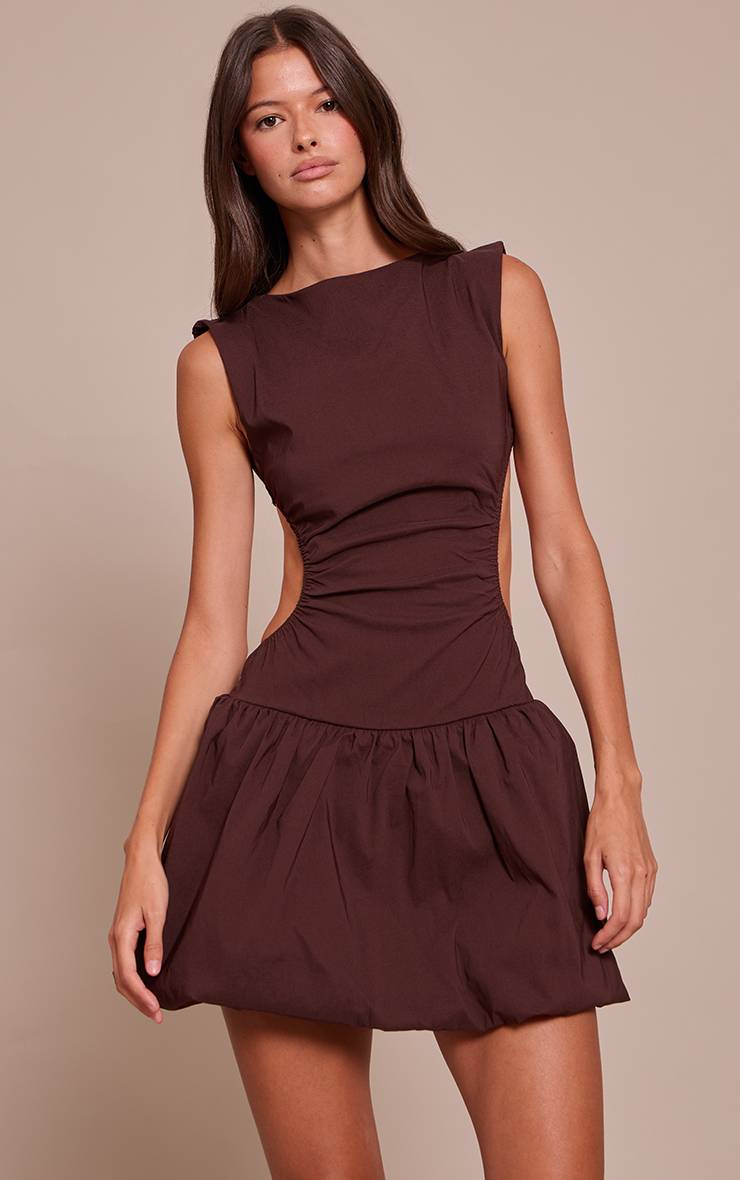 Chocolat Robe Droite Dos Nu À Découpes En Tissu Stretch Tissé