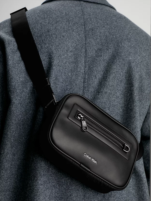 Bolsa de ombro com logotipo