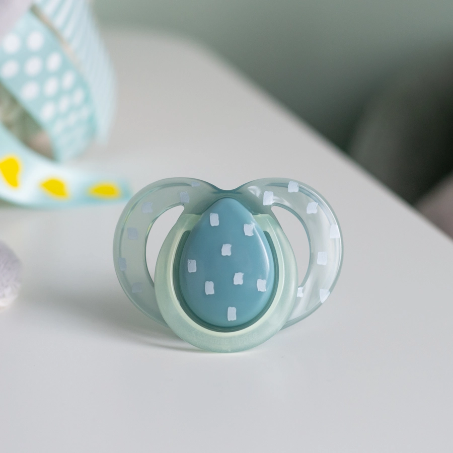 Tommee Tippee Schnuller Night für Jungen 6 - 18 Monate