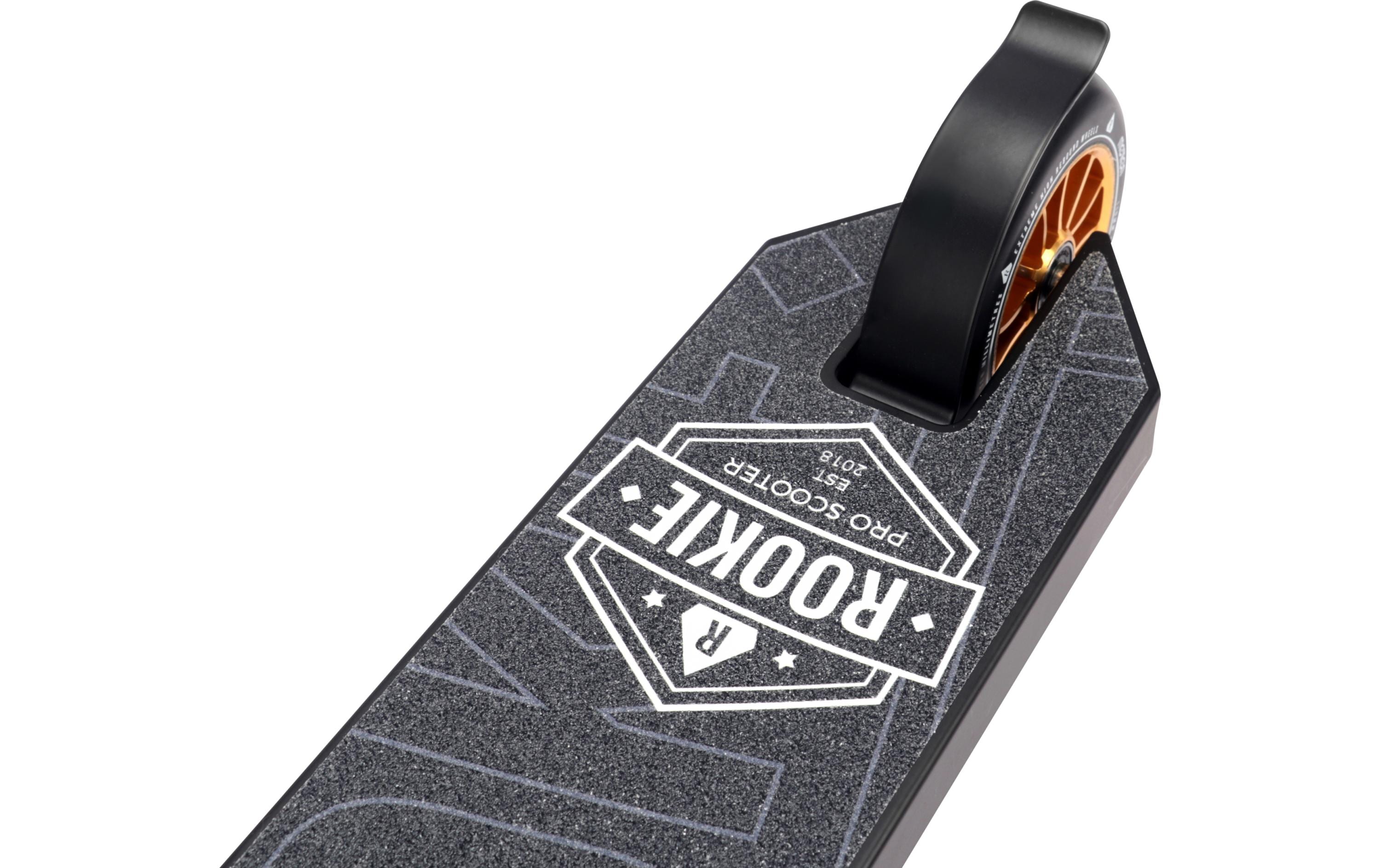 Motion Freestyle Scooter Rookie Pro Schwarz/Gold<br>Leichter und stabiler Freestyle-Scooter für Anfänger