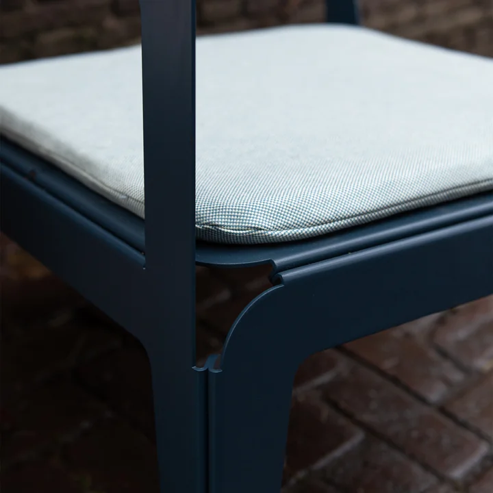 Weltevree - Bended Lounger Outdoor-Loungestuhl, graublau (RAL 5008)