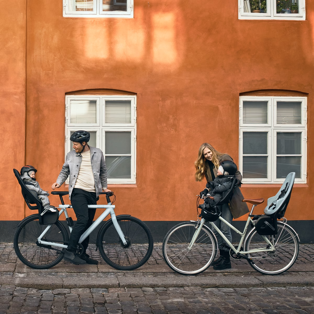 Thule Yepp Nexxt 2 Maxi Barnestol Monument Grå