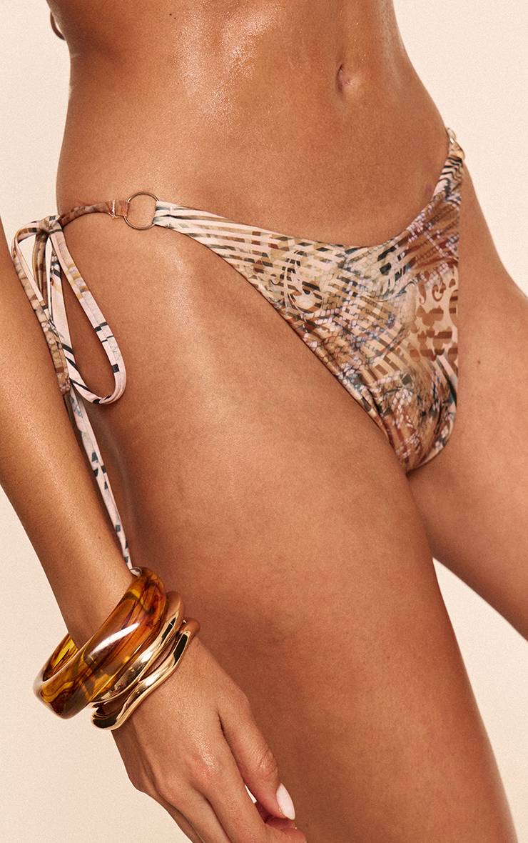 Multicolore Bas De Bikini Mini Avec Anneaux En O Et Liens Sur Les Côtés