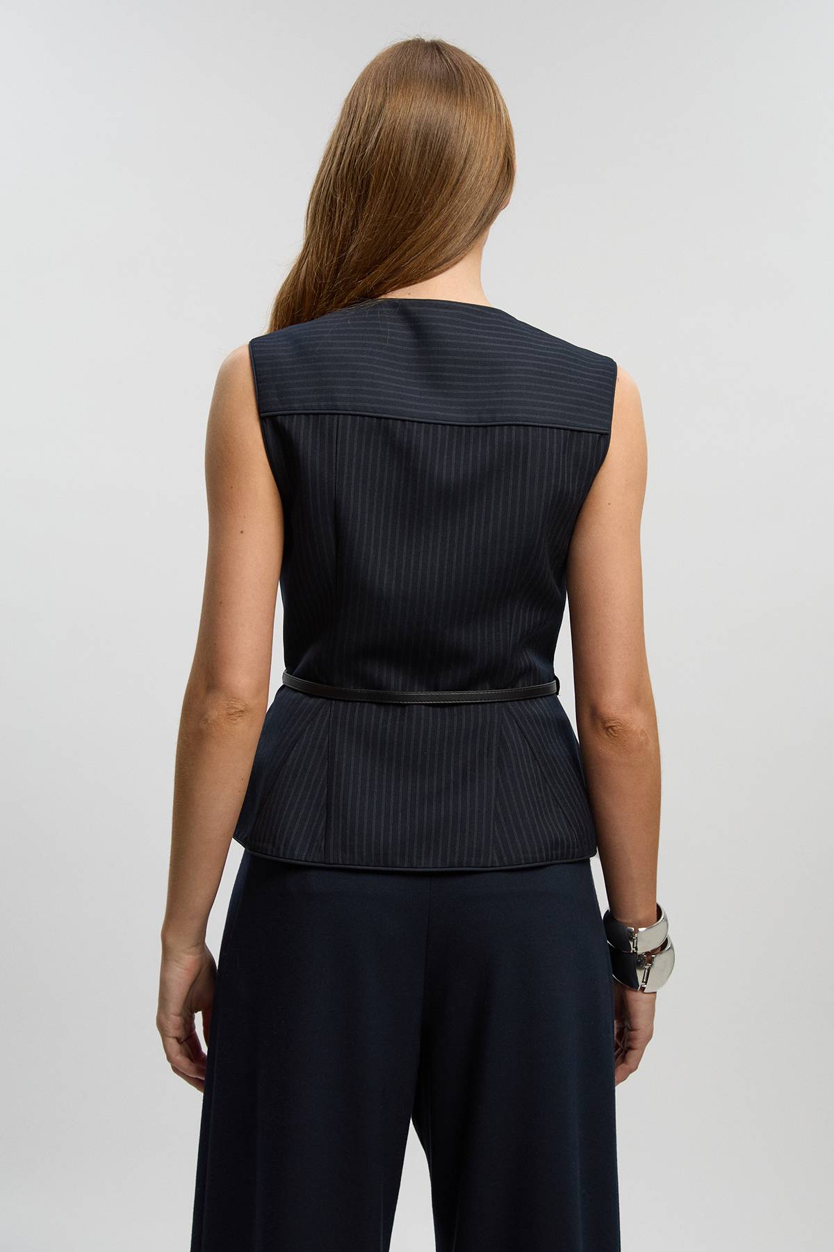KarenMillen Veste Peplum Cintrée À Rayures Diplomatiques Avec Ceinture