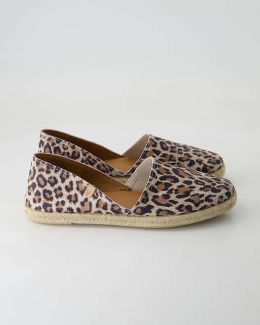 Verbenas Carmen Espadrilles in Beige