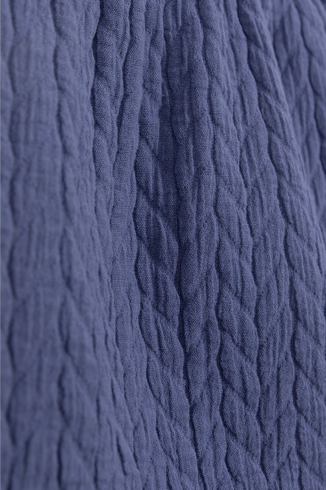 Donkerblauwe rok met structuur
