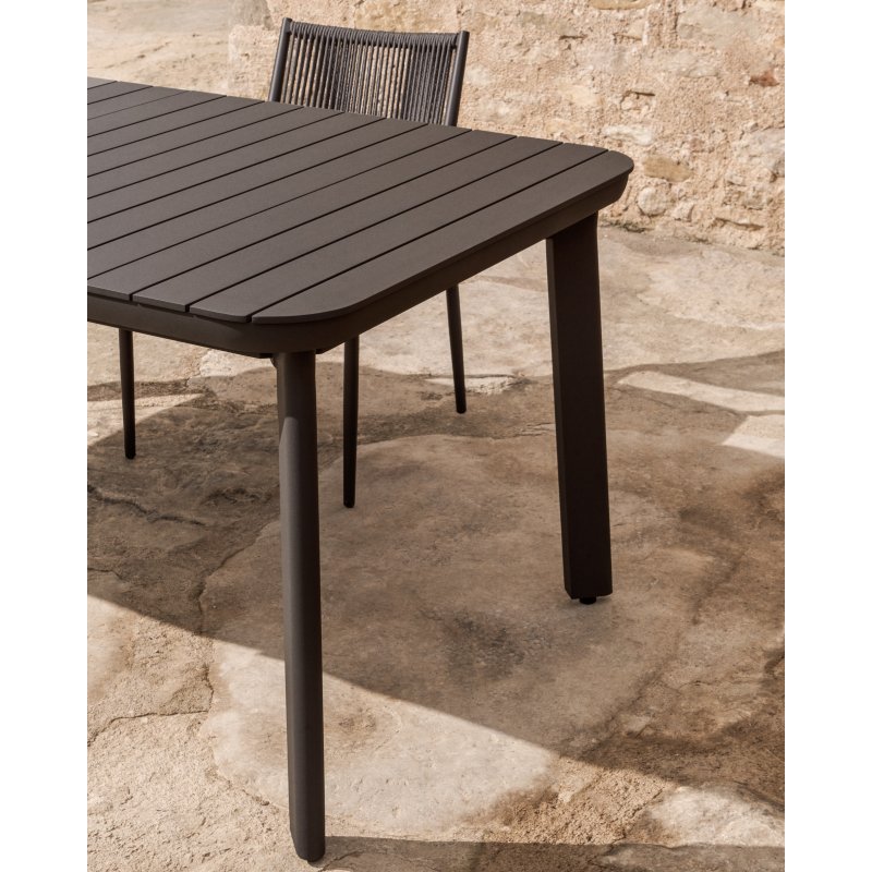 Table extensible d’extérieur Izola en aluminium avec finition graphite 185 (235) x 100 cm