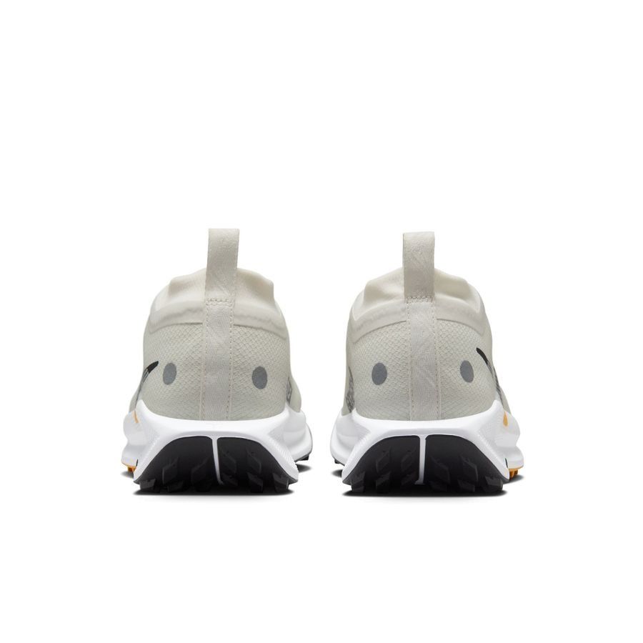 Nike Chaussures de Running Pegasus Trail 5 Gore-Tex - Blanc/Gris/Noir/Jaune Doré Femme