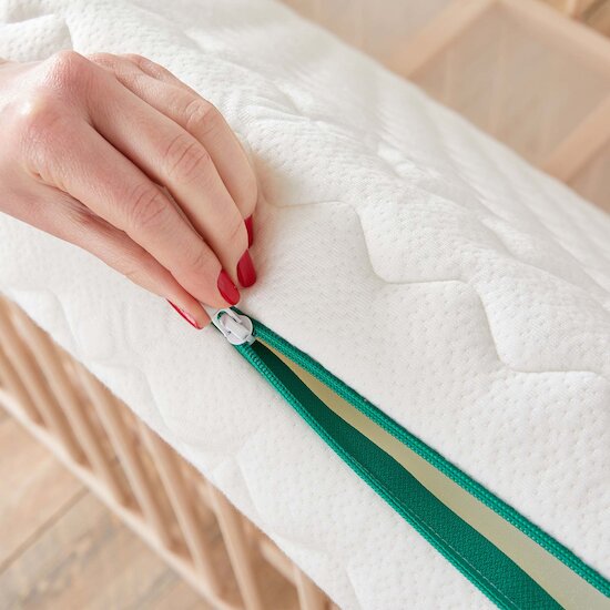 Matelas Color Viscose de bambou   60 x 120 cm   de               P'tit lit