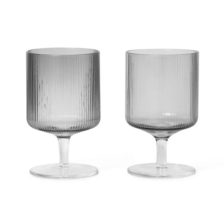 Ferm Living - Ripple Rotweinglas, frosted (2er-Set)