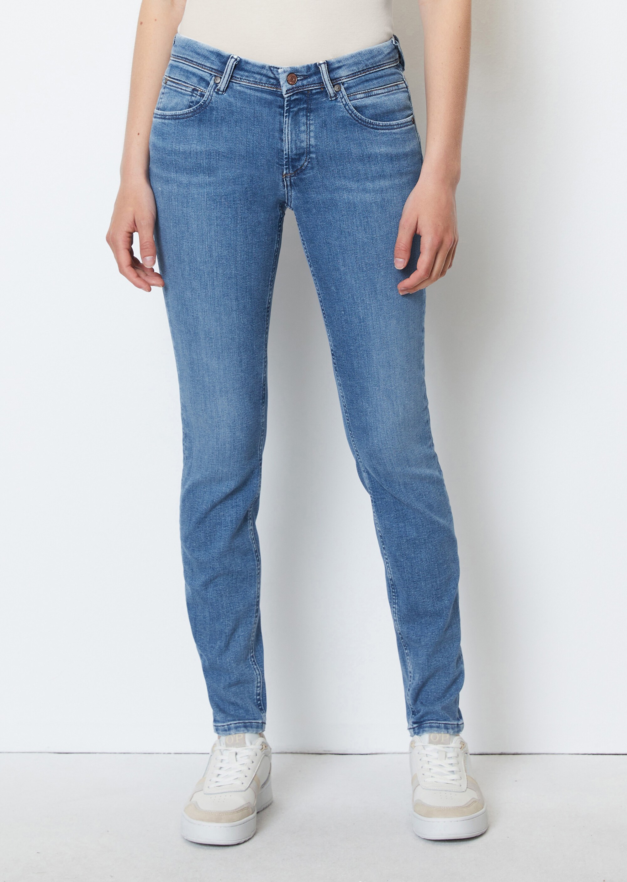 Jeans Modell ALVA slim aus Organic-Cotton-Mix-Stretch