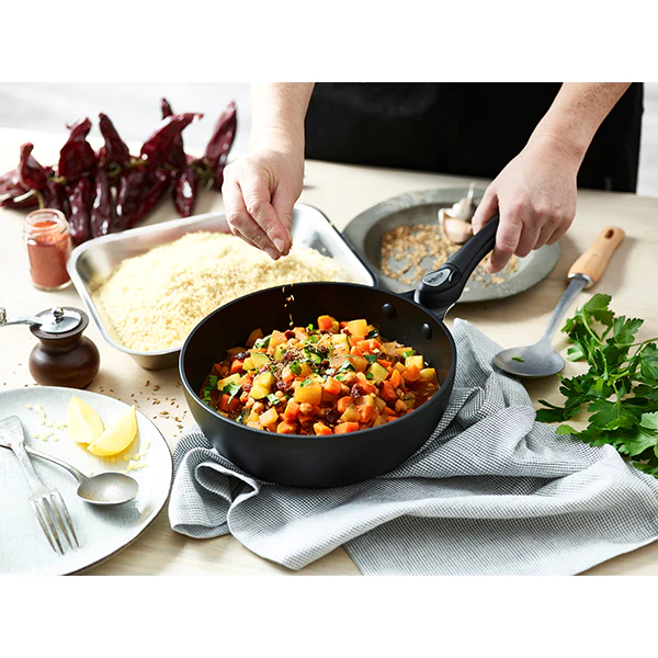 Sauteuse 28 cm Choc Intense amovible De Buyer