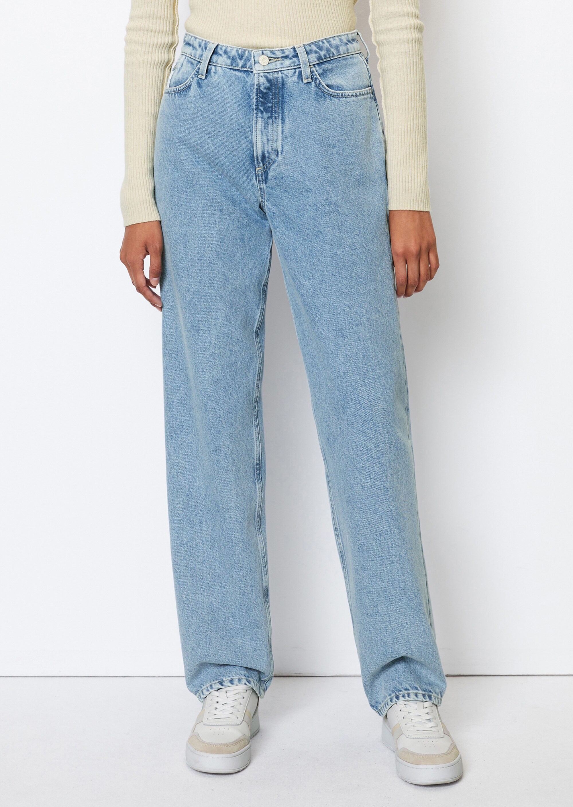 Jeans Modell ONNA aus recycelter Baumwolle