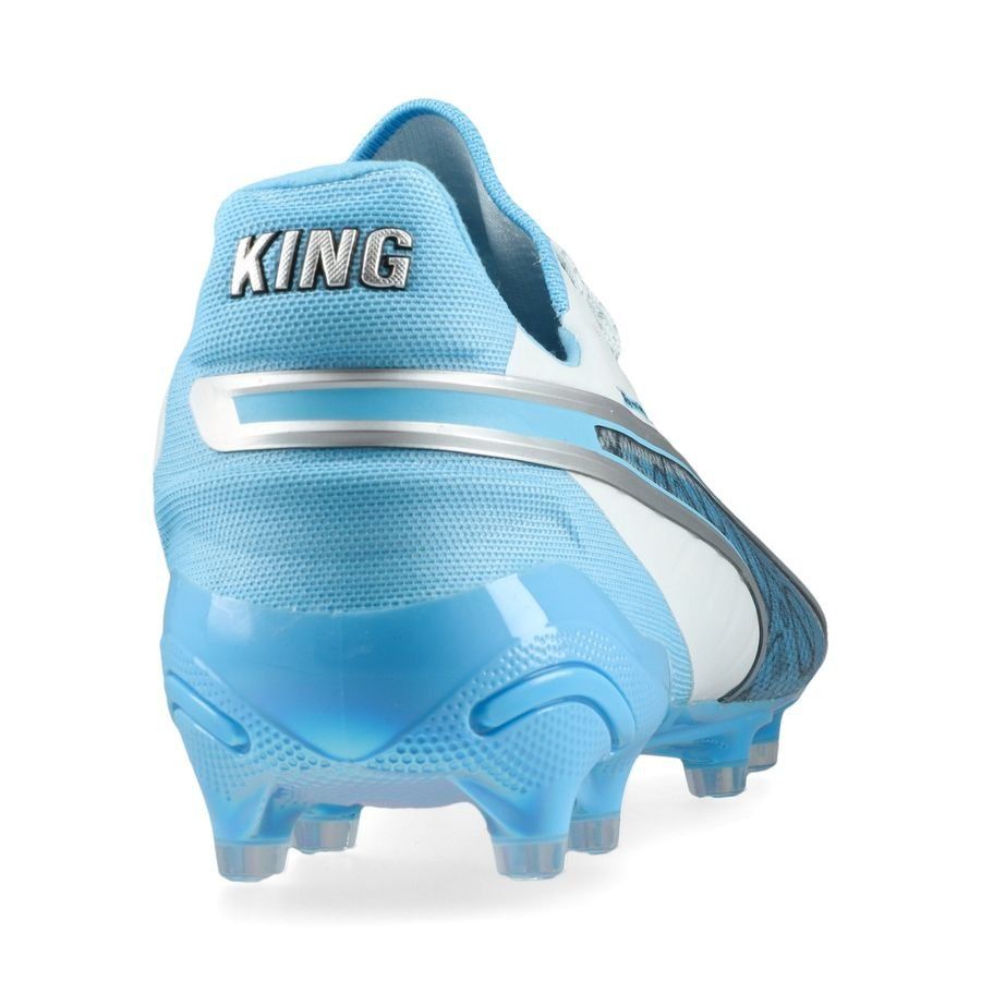 PUMA X Unisport King Ultimate FG/AG Conquer your Mountain - Blanc/Bleu/Argenté ÉDITION LIMITÉE