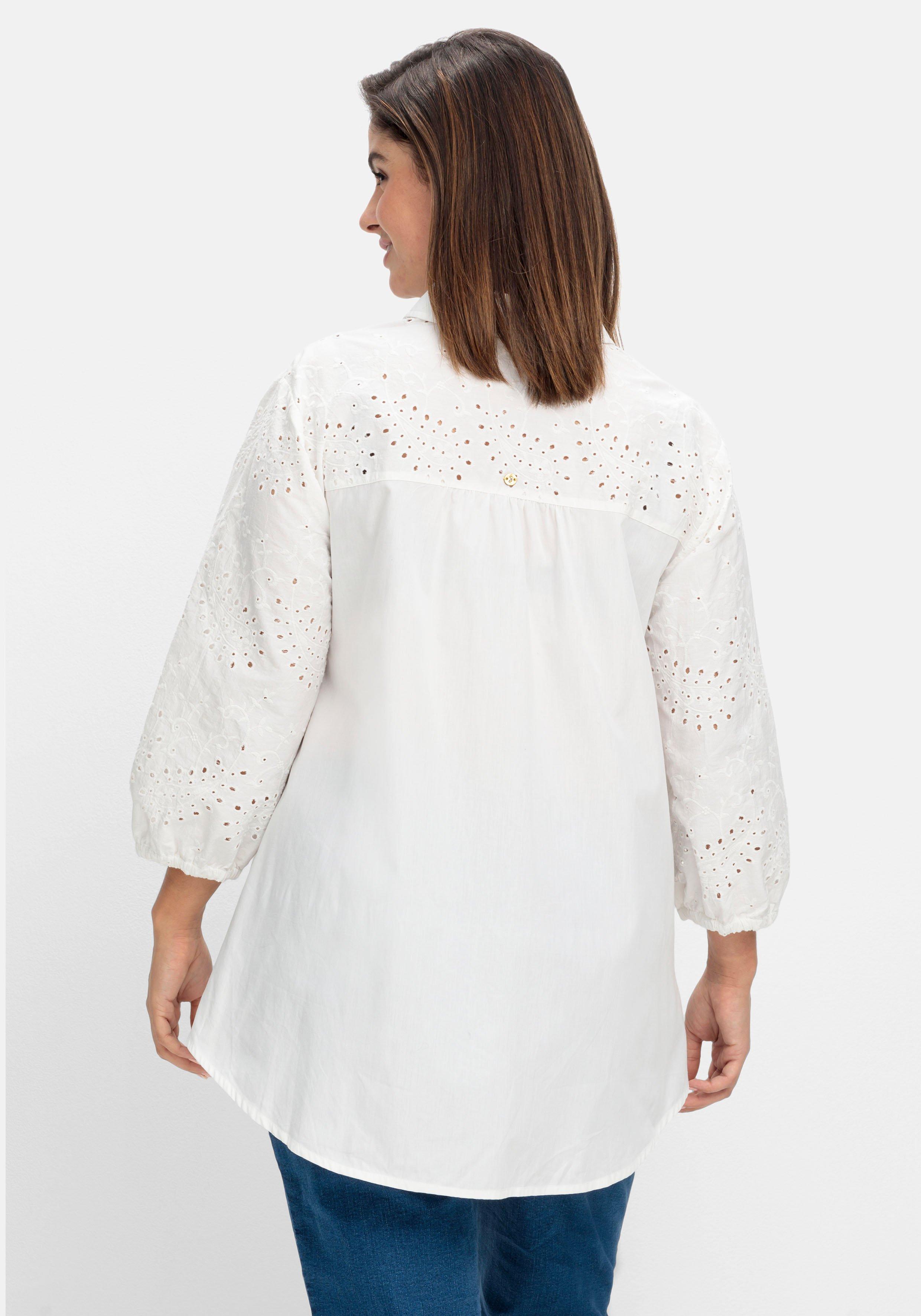 Longbluse mit Lochstickerei, gerundeter Saum