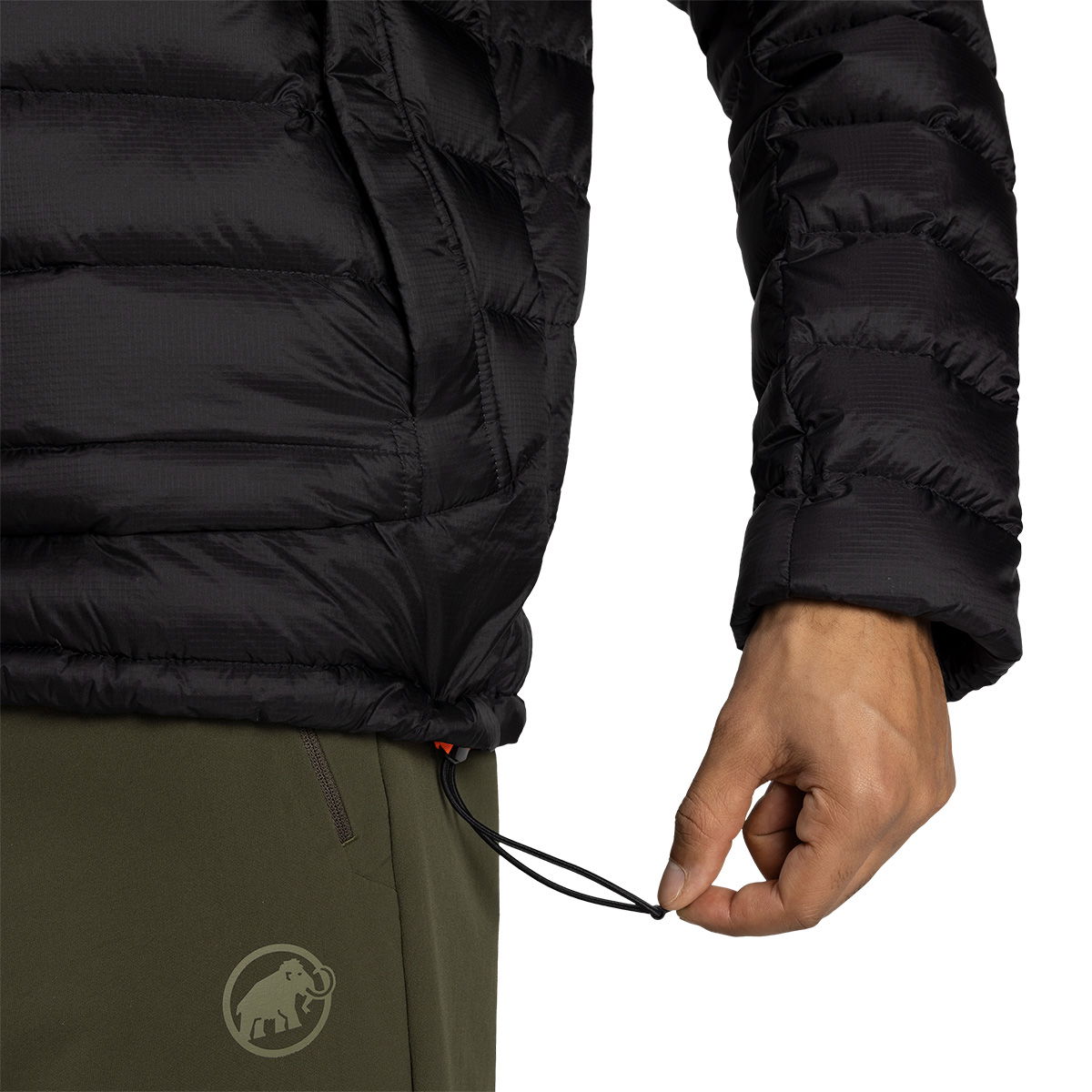 Mammut Snow Trick Light IN Pull dunjakke, unisex (Black)