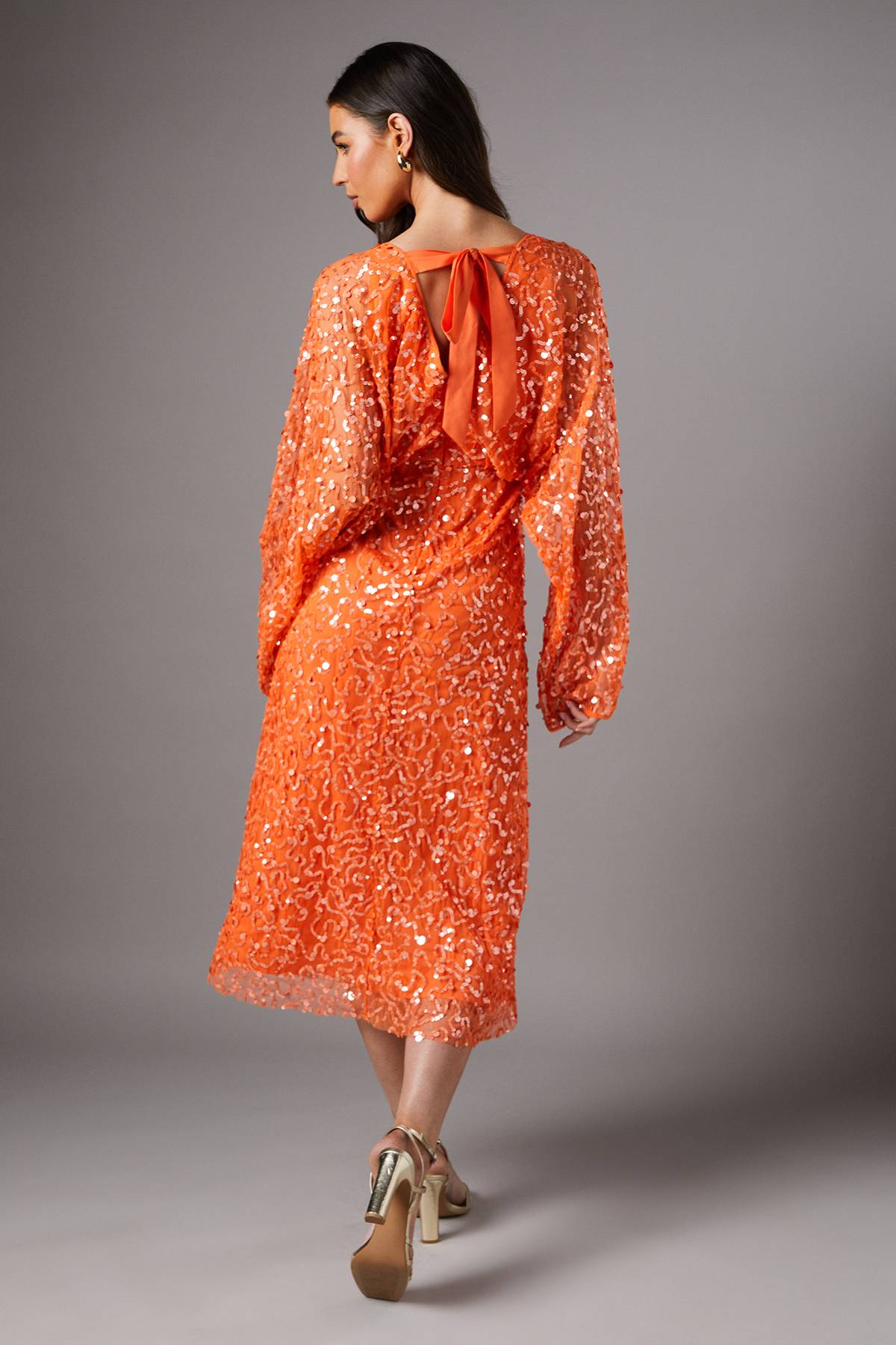 Coast Robe Midi à Paillettes avec Manches Chauve-souris