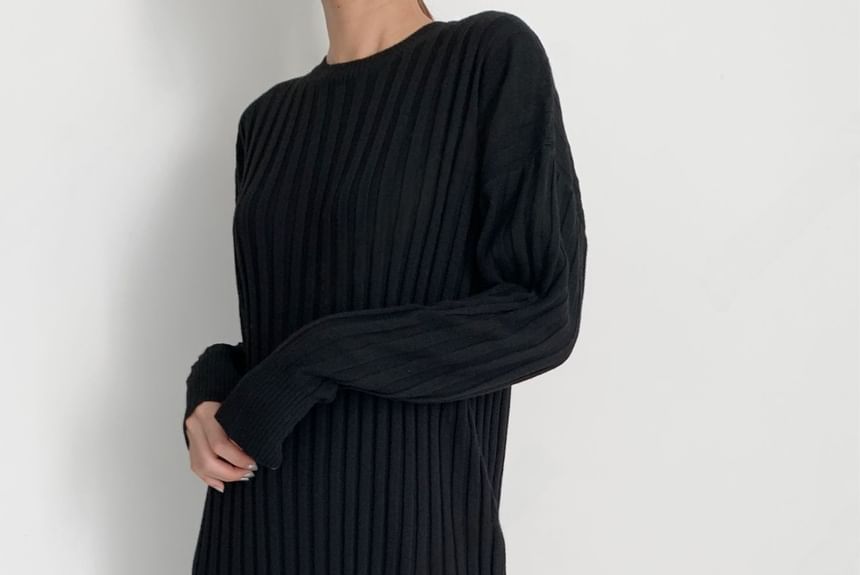 Chubby Girl - Geribbelde midi-jurk met lange mouwen