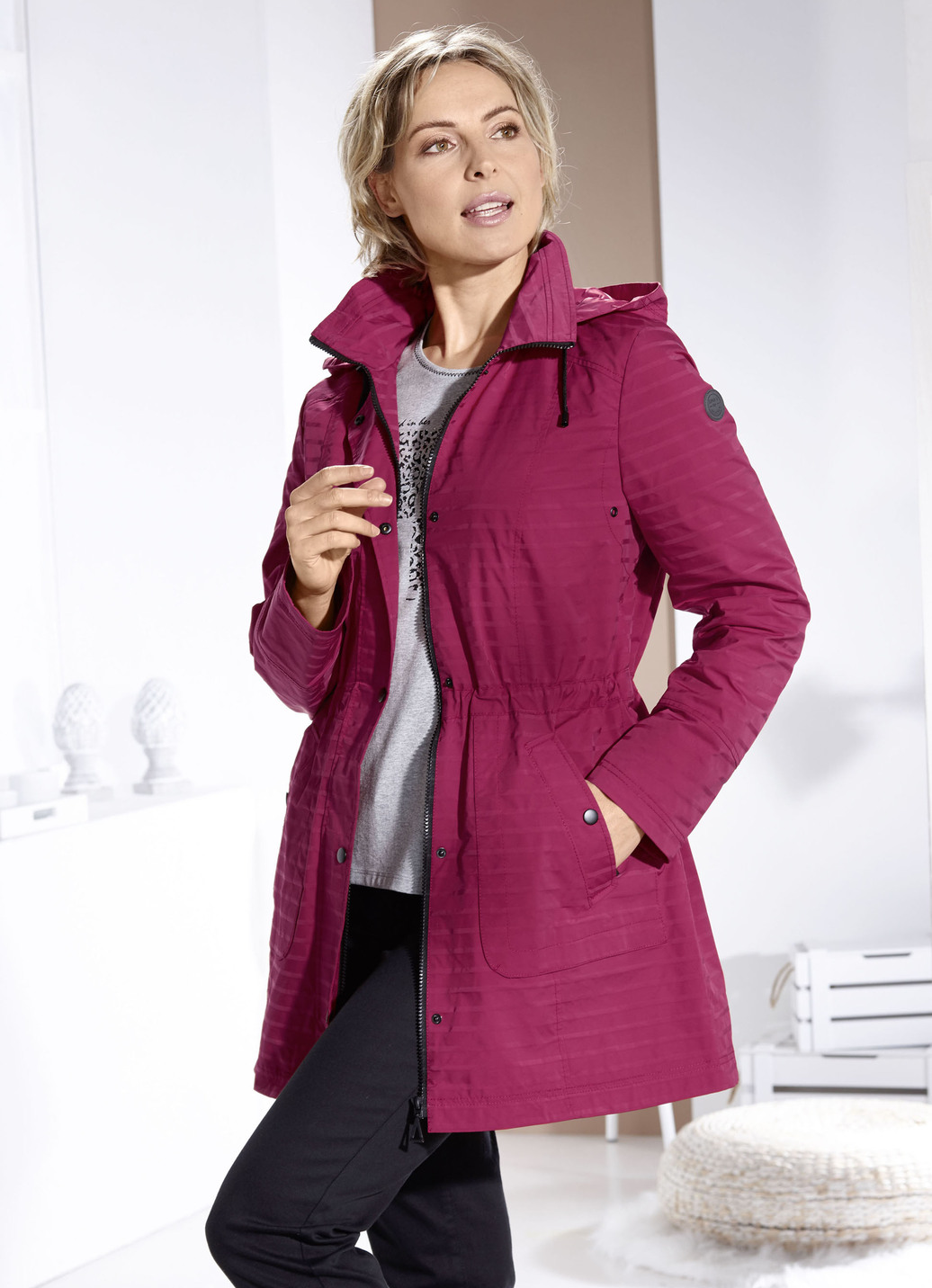 Funktionsjacke mit dezentem Streifendessin