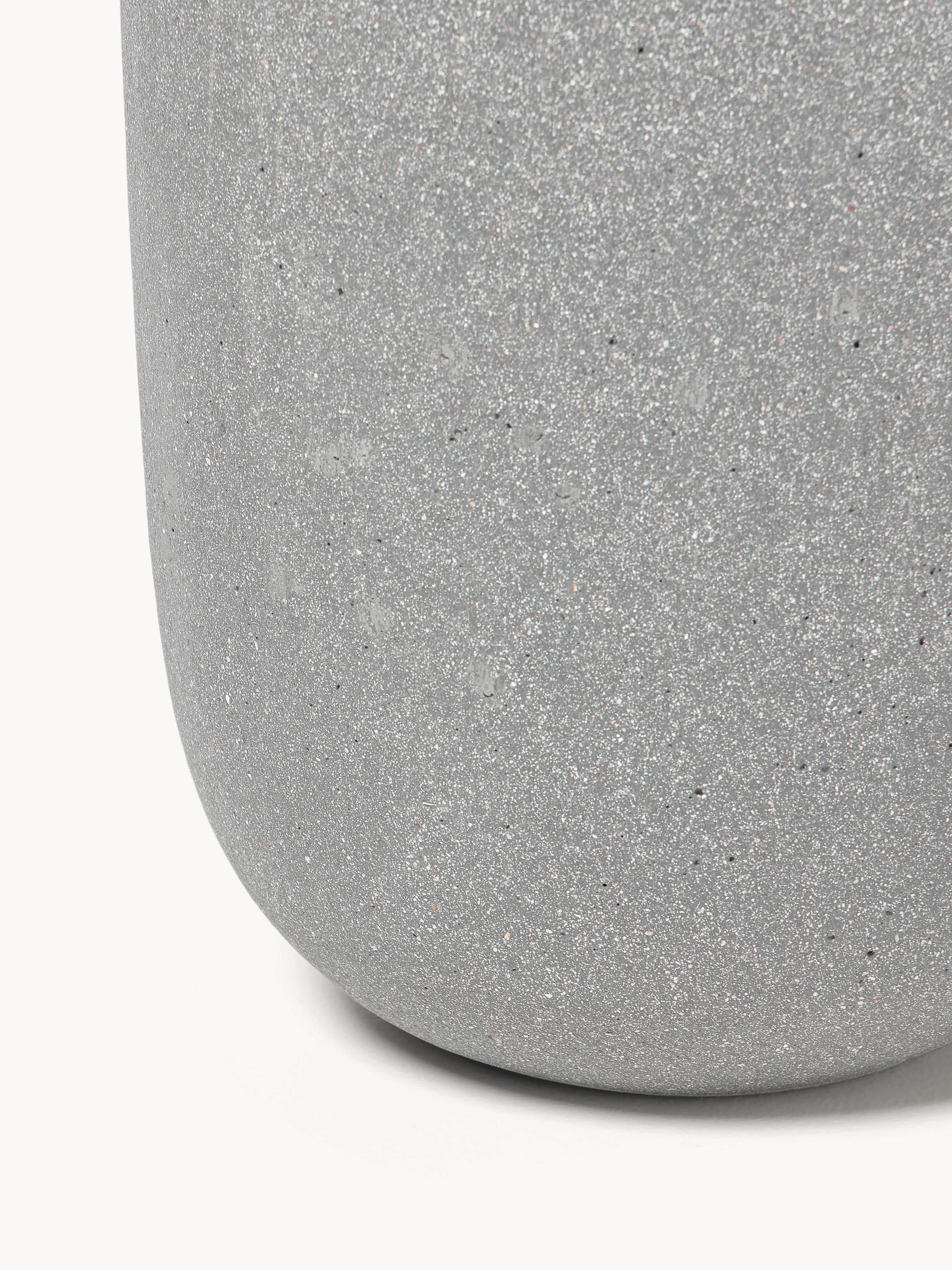 Outdoor plantenpot Tuscany van beton, H 40 cm